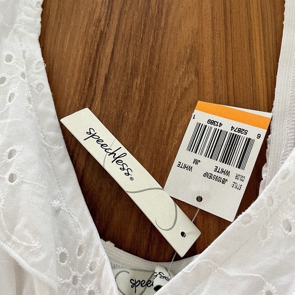 Juniors Eyelet Ruffled Cutout Flatter‎ Sleeves Dress Size S White - Picture 9 of 10